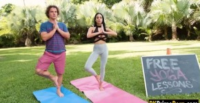 Hot latina chick Victoria June yoga fuck, desomore