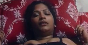 desimasala.co - Booby aunty boob press and navel play, Tur22632and