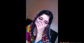 Super Hot cute GF Smooch n Kiss & Boob Press, queensangel