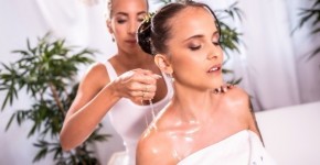 MassageRooms - Big boobs Czech girls Jennifer Mendez and Emily Bright scissoring, SEXYhub