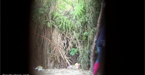 Amateur filming girl pissing in the bushes on the beach, mu4a4a
