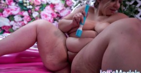 Chubby Rose D Kush Pleasures Herself Sarah Banks, lonouredi