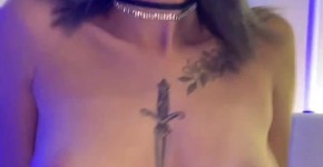 Tattooed girl Bella Luna Fucks Off The Set, angereng