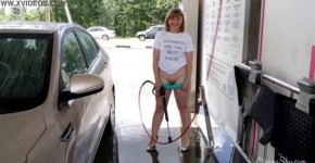 Flashing in a public transport and nude carwash, Acianne