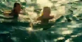 Kelly Brook Nude in Movie Piranha 3D, uloused