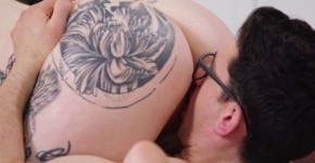 Chubby Tattooed Masseuse Kaiia Eve Moans During Amazing Fucking Ebony Ass Porn, zesourofis