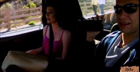Slutty babe Jessica Rex stripteases in stranger car, spuugje