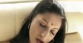 Cute Indian Babe Shoves Thick Dildo into Tiny Twat, edigol