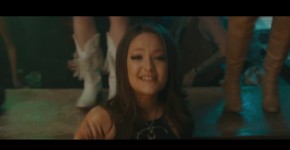 me Kira Isabella singing Shake It If Ya Got It OFFICIAL VIDEO_1080p, ashleytisdaleamy