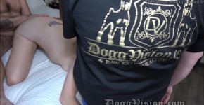 Petite Stepmom Gets DP from Family Members, okenen