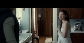 Miranda Cosgrove Finally Sluts It Up On Screen In 'The Intruders' Kneez Movie, gogonetru