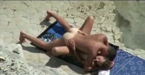 Hidden Cam Films Hot Couple Fucking in The Beach, Wnsela2