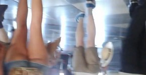 novinha de shortinho no museu 1 - teen short shorts in art gallery 1, Branda