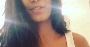 Poonam Pandey Nip Slip 02062018, Gillee