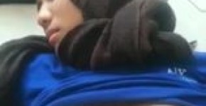 Sexy Islam Turkish Muslim wife gives handjob and Huge Cumshots, mwtrogolden