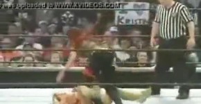 Lita Crotch Stomps Mickie James, Lani7to