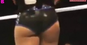 WWE Alexa Bliss & Sasha Banks' asses: Follow (http://kaitect.com/17782971/foro), eringo