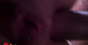 He filmed under her body, cocodeluno