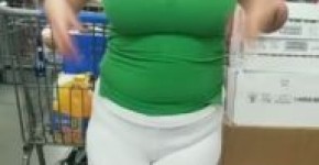 Young Wife Flashing Tits in Walmart, anenofe