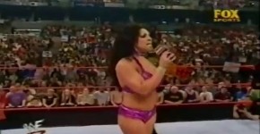Trish Stratus vs Chyna. Raw 2001., oditont
