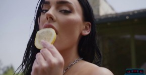 Lemonade stand with big boobs curvy MILF beauty Kaitlynn Anderson, xdreamz94
