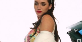 JADE ELIZABETH CONVERTIBLE CRUISING, geremy