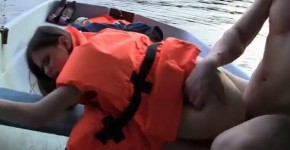 He spreads his girlfriend to have sex in a boat fishing Porn Blowjob on Lake Anna Taylor, lauyka