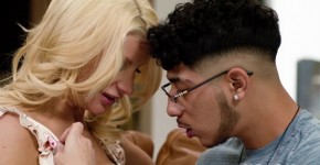 Stepmom Brittany Andrews deepthroats her stepsons young cock, Hworang21