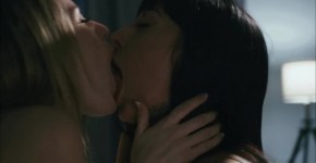 Jessie let Scarlett make her orgasm, Crystal077