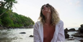 Hardcoreholiday Candice Demellza Beachside Tease Big Fake Tits, entorofass