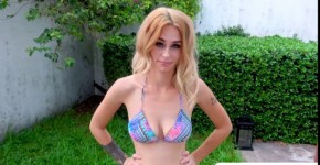 Horny Lilli Dixon flashes tits in public for money, spuugje
