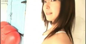 Asian with small tits playing with a vibrator Mika Takizawa, sznicer