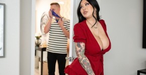 Connie Perignon Needs Privacy! Except In The Bathroom, Brazzers