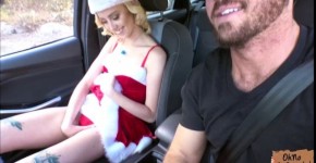 Pretty hitchhiker Haley Reed fucks for a free ride, spuugje