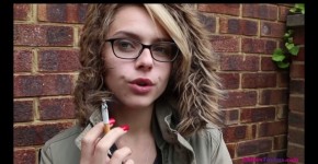 Chloe toy - girl smokes cigarettes on camera, rissulyis