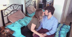 Stepsister teaches stepbrother how to find her sex holes, pondin