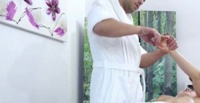 Blonde Client Alberta Blance Gets Fingered By Masseur, baolababao