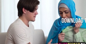 Arab college teen Audrey Royal meets the parents and things go wrong, xdreamz93