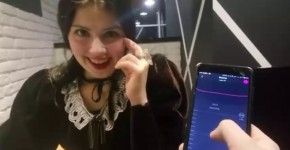 Step-Sister Lets me Control her Vibrator in Public, ititerar