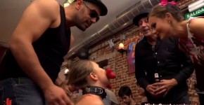 Blonde slave Selvaggia on the streets of Madrid public disgraced and humiliated, klasstrpen
