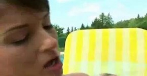 Summer sun and fun at the pool, edonea
