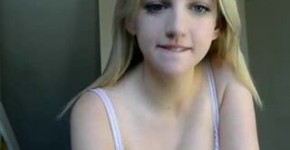 Blond Bunny Beautiful blonde strips her big juicy breasts at the camera, Poniantomuchos
