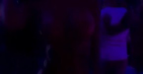 Second time in a groly hole in a swing club with my friends. This time I fuck hard and cum a lot. My cuckold only see., yonoutof