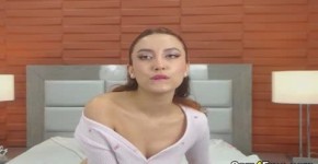 Sweet Babe Plays Her Pussy To Cum, Trouble_XX