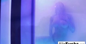 Stunning Humid Body Alix Lynx takes a hot shower, goldeesrichbitch