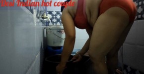 Desi Savita bhabhi nude bath in the bathroom xxx video, redeng