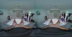 Your Lustful Girlfriend Keira Croft, anongisel