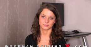 Foxi Di Cute girl exposes her body in casting - Interview, lenestan