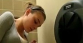 Quickly cum in the toilet, Terr1232an
