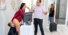 Freeuse Getaway: Part 1 with Jasmine Jae, Brazzers